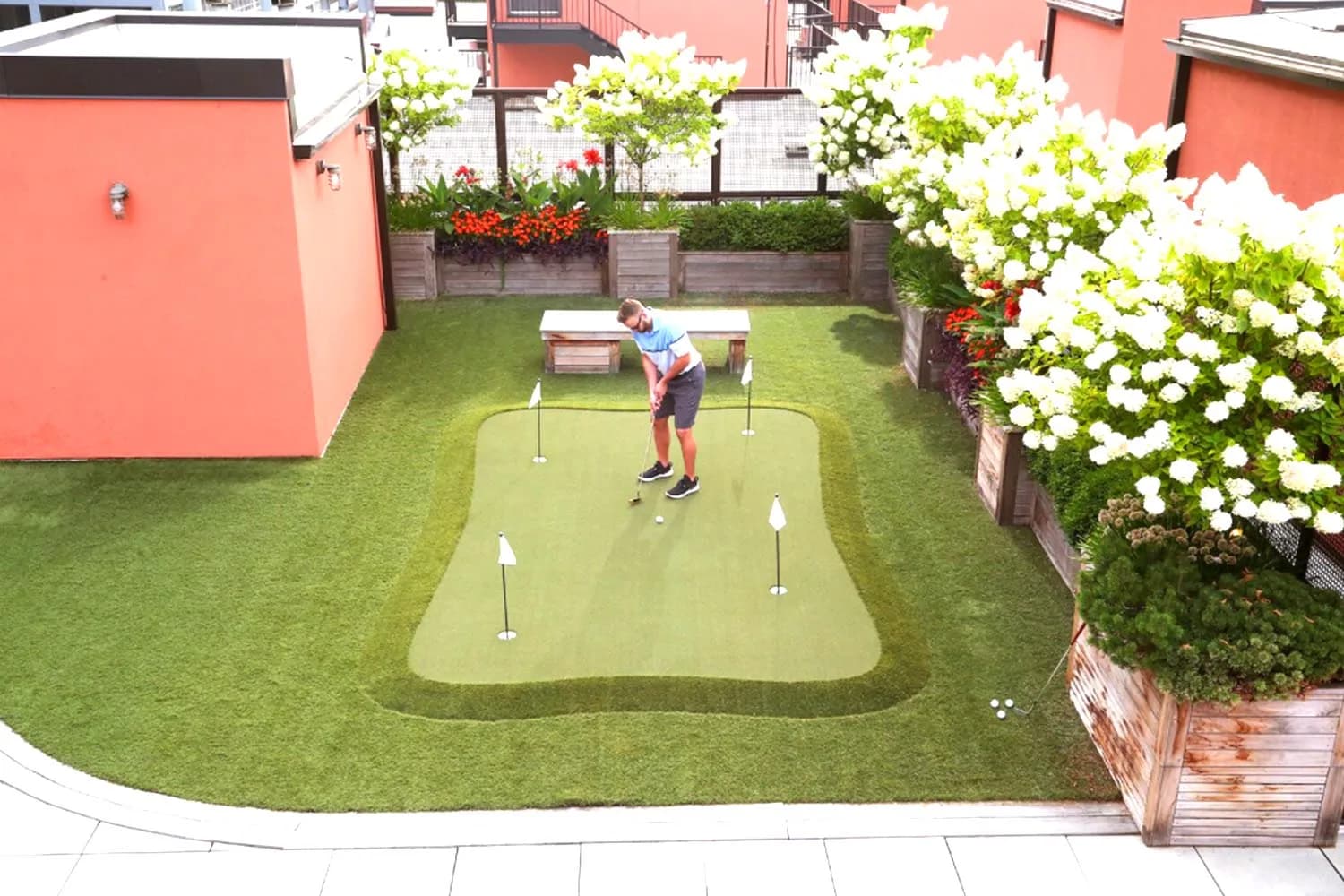 Artificial Turf vs Natural Grass – The Smarter Choice Recommended by Architects