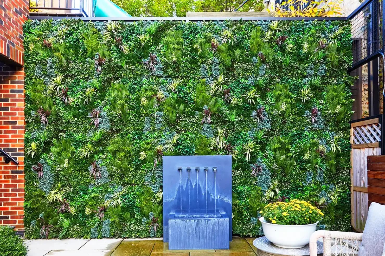Artificial Green Walls – Your Guide to Selecting the Right Products