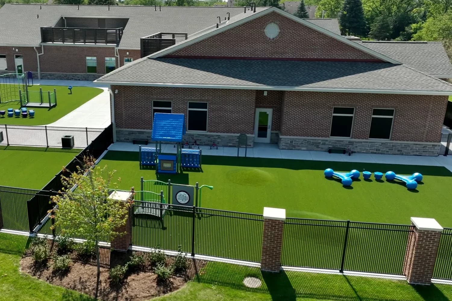 SynLawn Chicago active greenspace with rubber surfacing