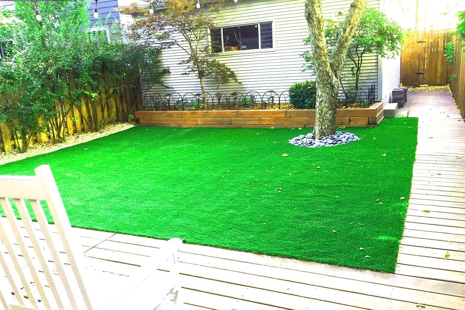 SYNLawn Chicago backyard artificial grass installation