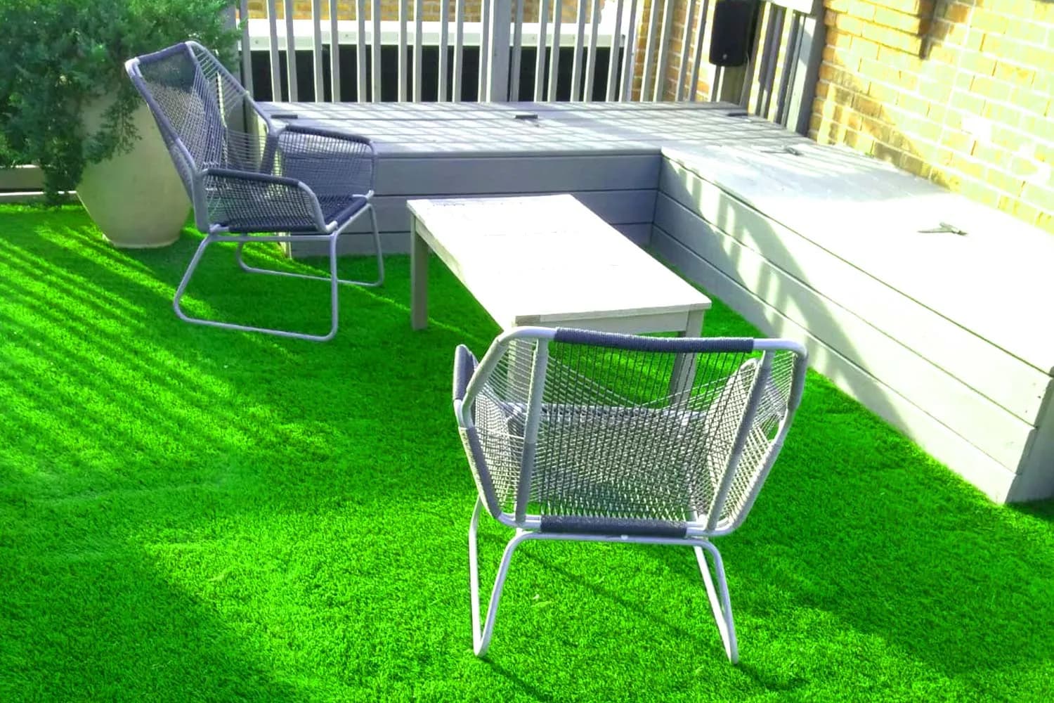 SYNLawn Chicago front yard synthetic turf